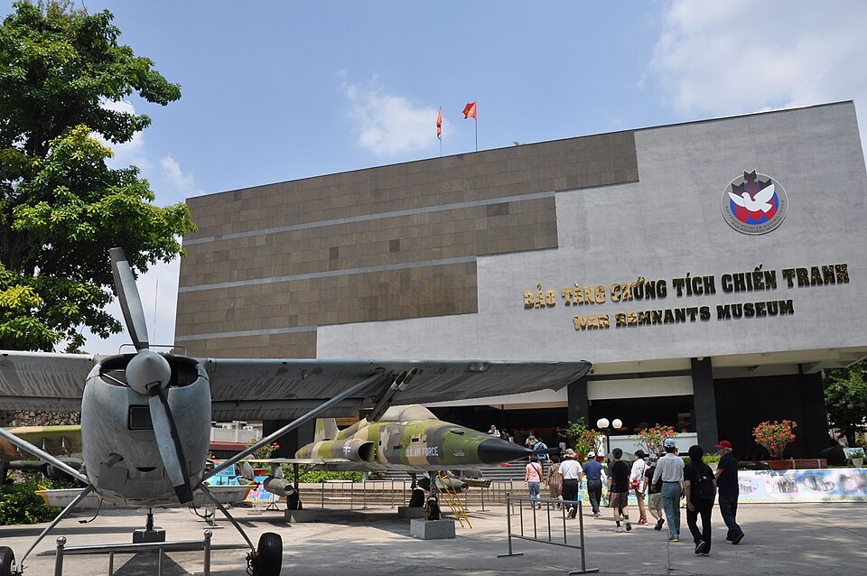 Bảo tàng chứng tích chiến tranh, tp Ho chi minh vietnam, vo Van tan - panoramio